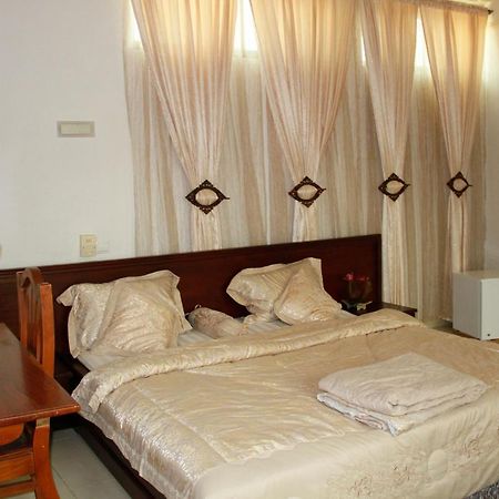 Amazing Grace Residence Cotonou Exterior photo